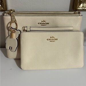 COACH Chalk Double Zip Lyla Purse/Wristlet Set with Bear Charm